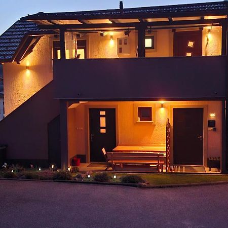 Apartman Folka Free Parking ザグレブ エクステリア 写真